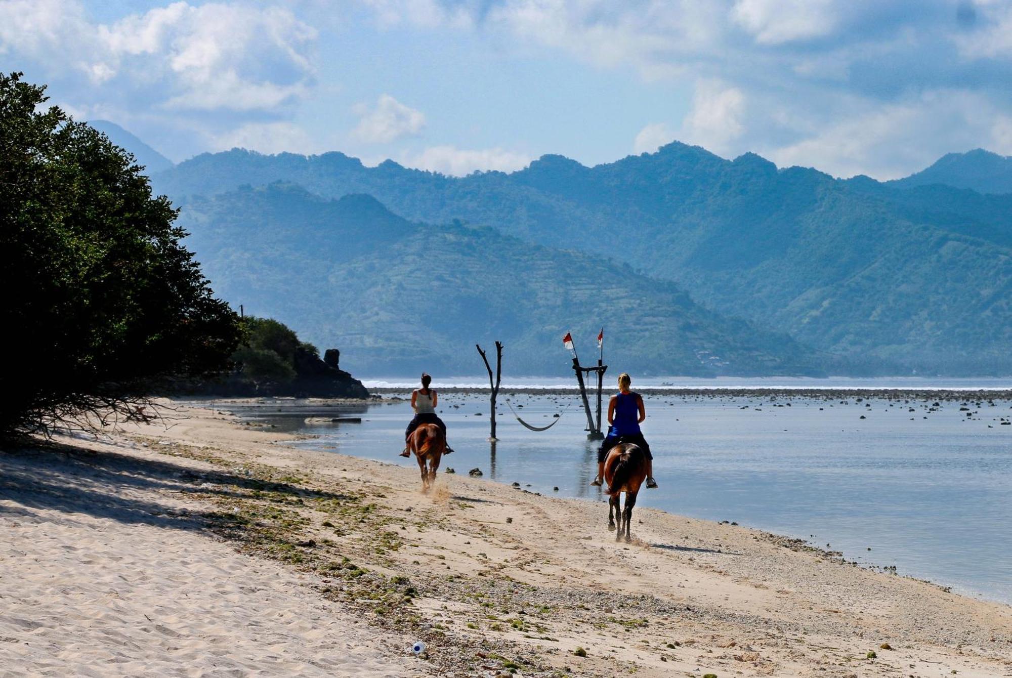 Kokomo Resort Gili Trawangan Dış mekan fotoğraf